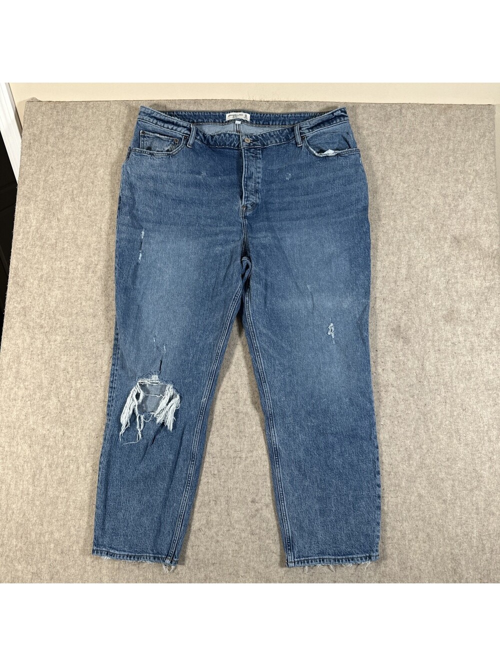 Abercrombie & Fitch Jeans Size 35 (42x29) The Dad High Rise Curve Love Distress